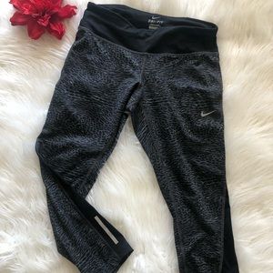 Nike Leapord Print Dr-Fit Capri Like New Cond!